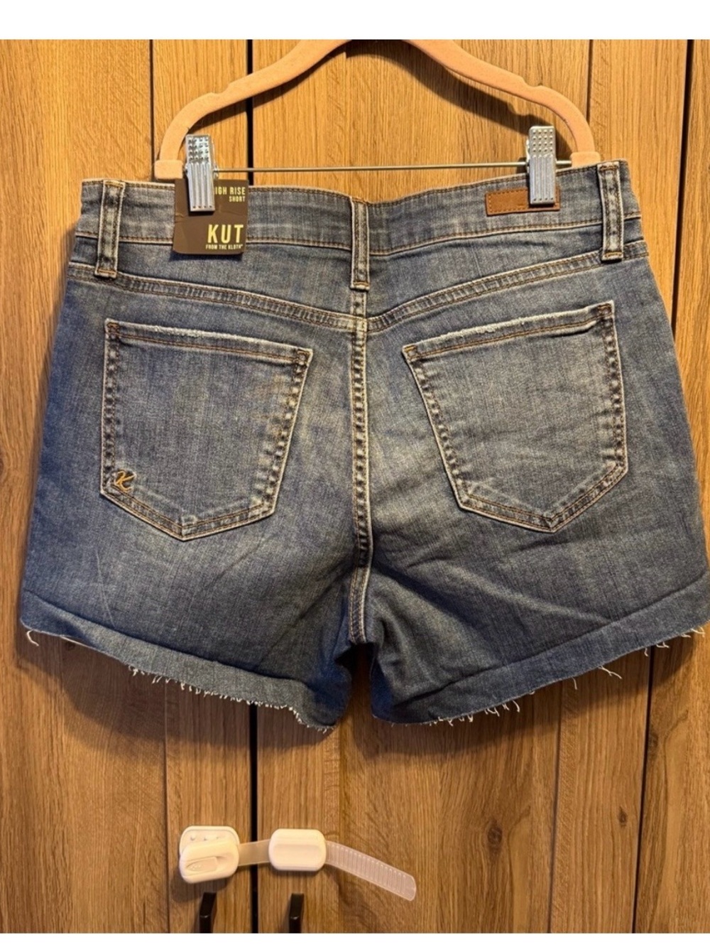 NWT KUT FROM THE KLOTH Tarun High Rise Button Fly Cuffed Short Size 6 - Picture 2 of 4